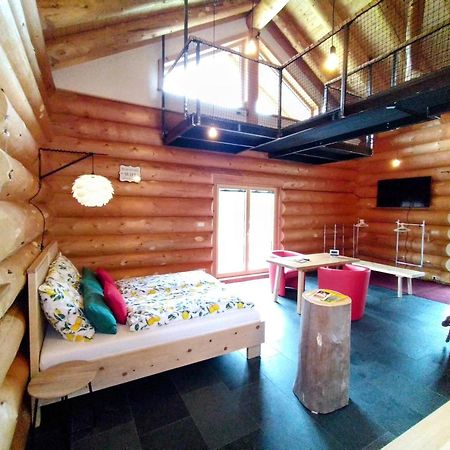 Chalet Helen Deluxe Zimmer (Adults Only) باد غويسرن المظهر الخارجي الصورة